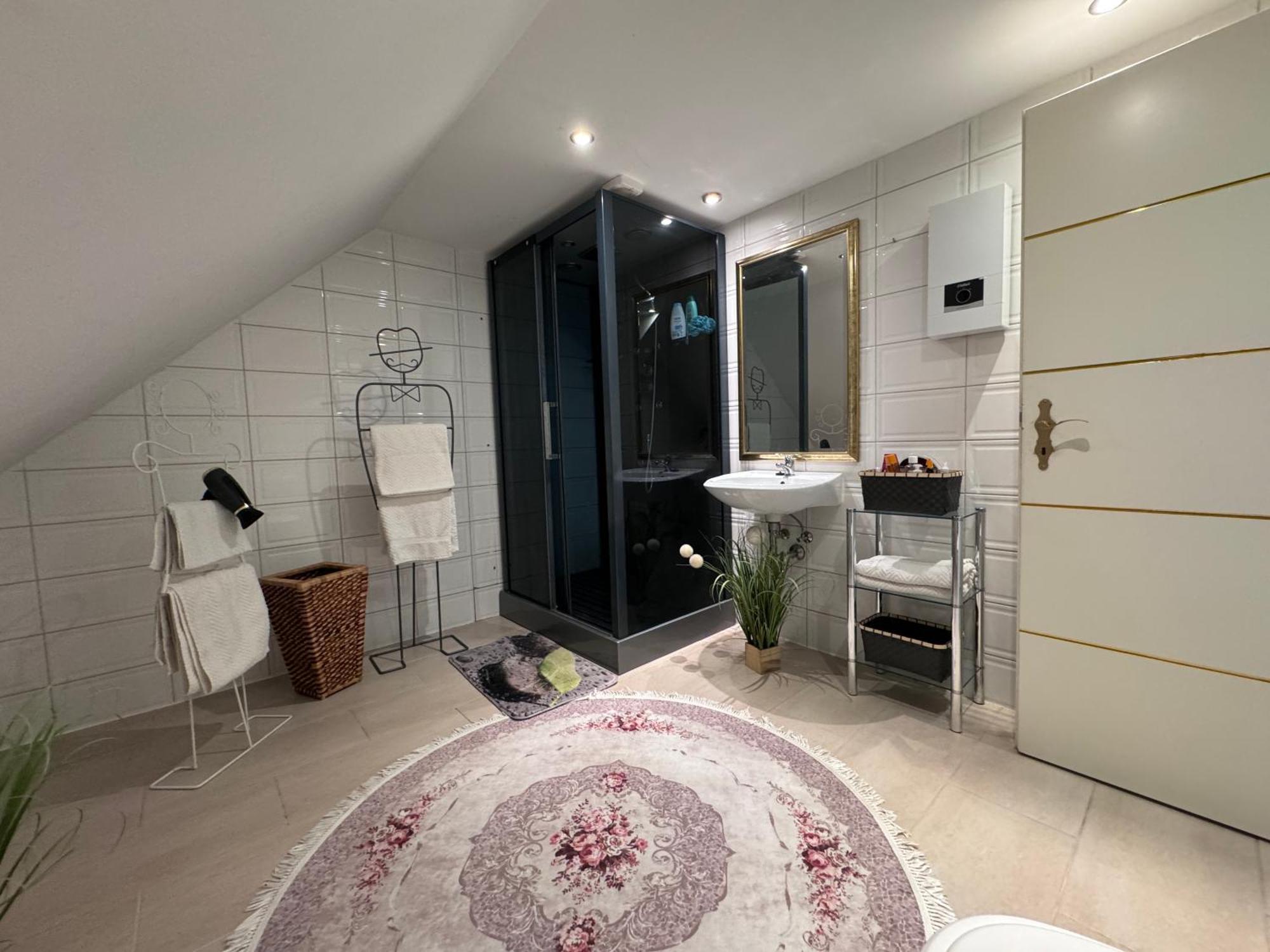 Luxury Home โบคุห์ม ภายนอก รูปภาพ